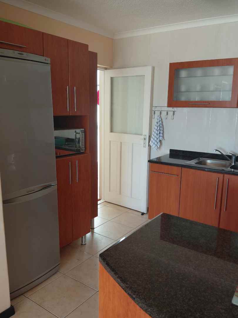 To Let 3 Bedroom Property for Rent in Summerstrand Eastern Cape